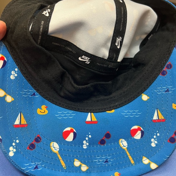 NIKE SB BEACH BATH 5 PANEL HAT CAMP CAP BLUE/YELLOW/WHITE SKATEBOARDING - Picture 3 of 7